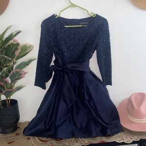 Navy, Soutache Floral Lace Round Neck Sequin Bodice Satin 3/4 Sleeve Tie, size 6